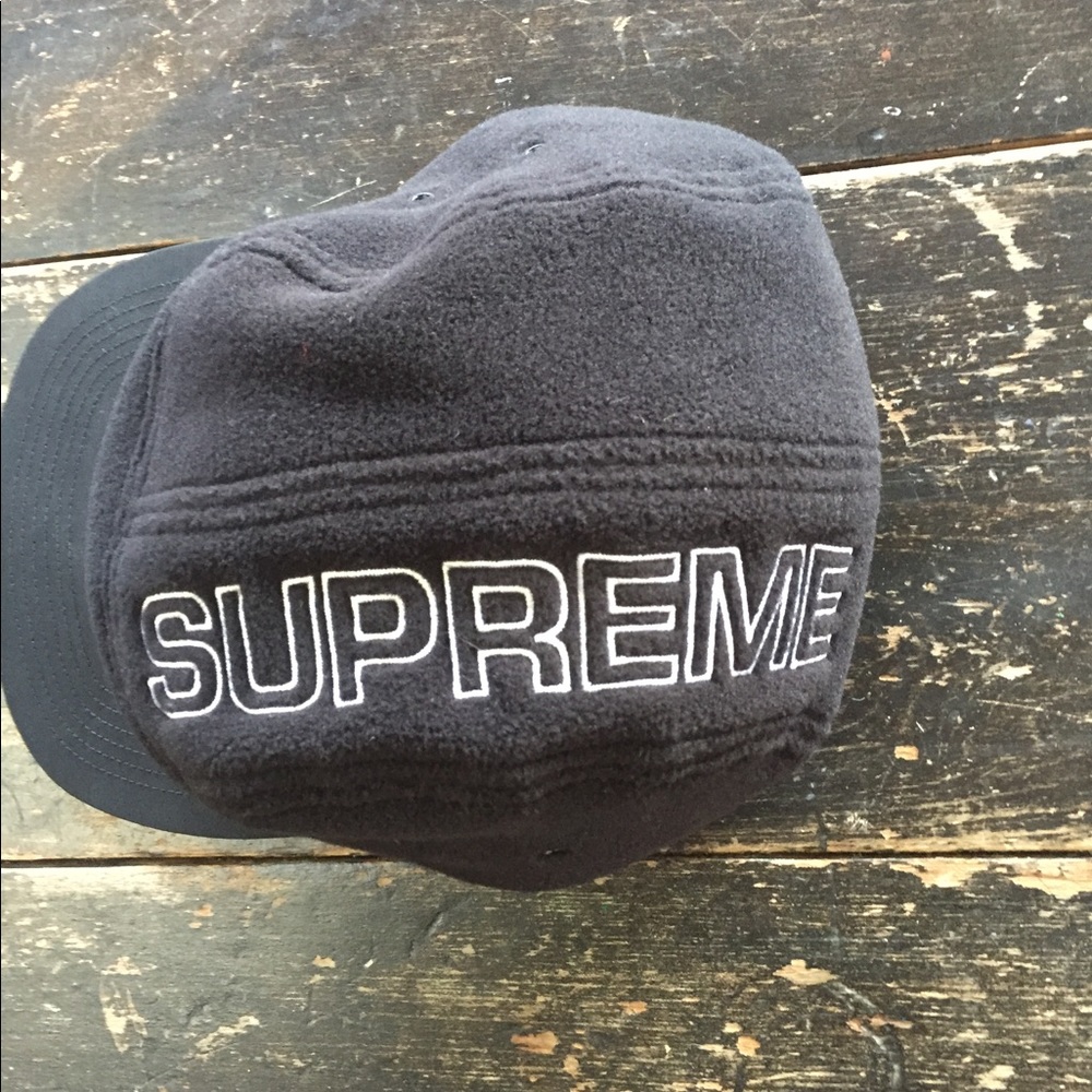 Supreme fleece hat - Picture 2 of 6